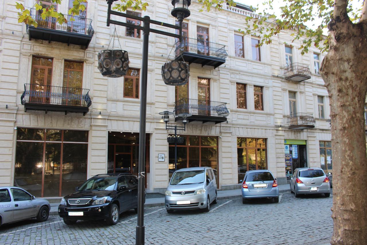 Apartment White Bridge Kutaisi Exteriör bild